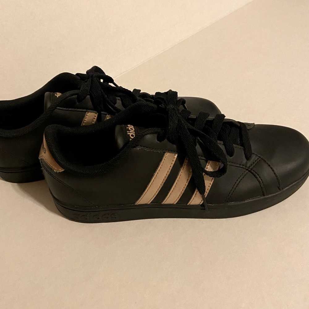 EUC Black and Gold Adidas Sneakers